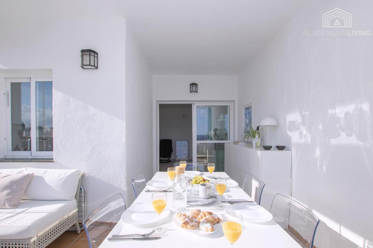 Scandinavian Style Apartment With Amazing Sea Views And South West Facing Sunny Terrace In Miraflores Walking Distance To The Beach! Malaga Exterior photo