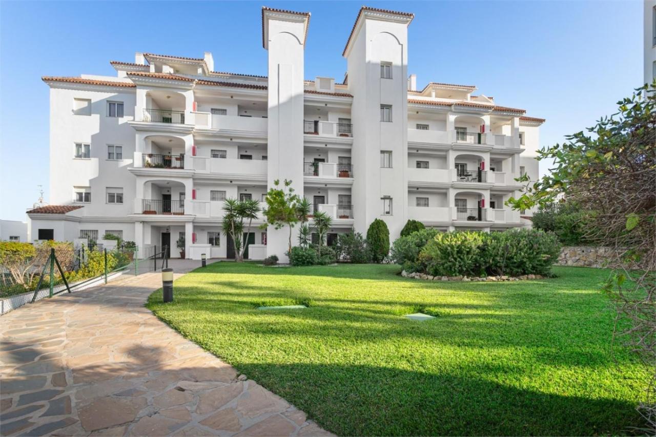 Scandinavian Style Apartment With Amazing Sea Views And South West Facing Sunny Terrace In Miraflores Walking Distance To The Beach! Malaga Exterior photo